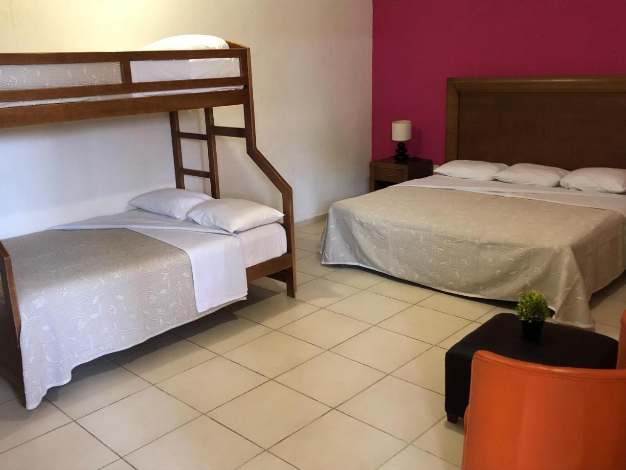 Hotel Vista Verde Huichihuayan ภายนอก รูปภาพ